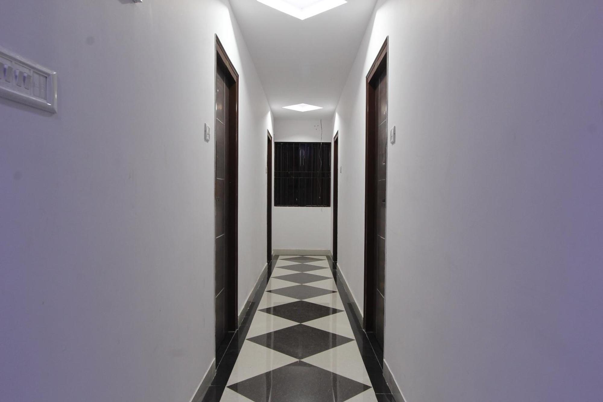 Hotel O V R Residency Near Sri Amruth Chithra Mandira Bangalore Luaran gambar