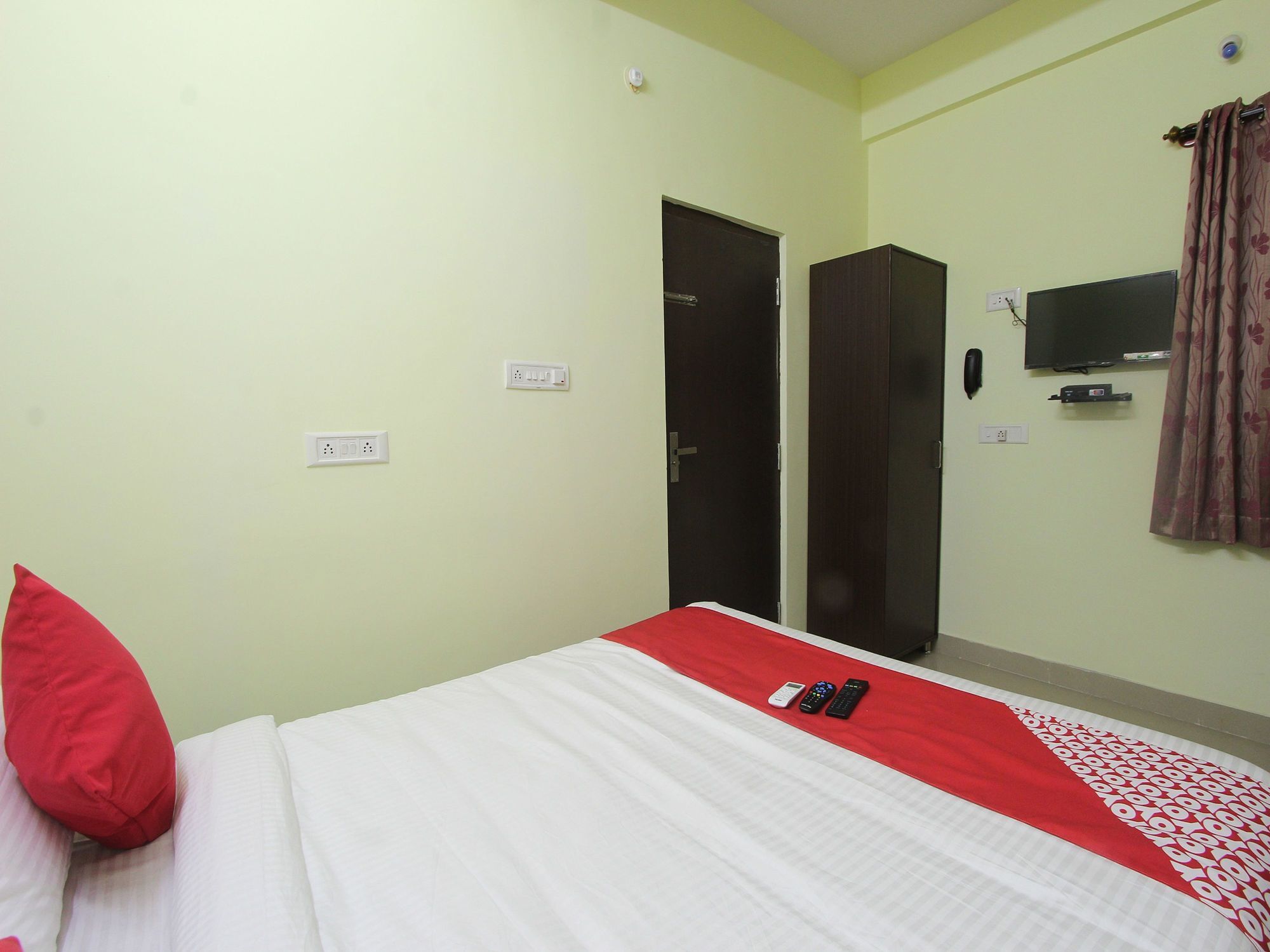 Hotel O V R Residency Near Sri Amruth Chithra Mandira Bangalore Luaran gambar