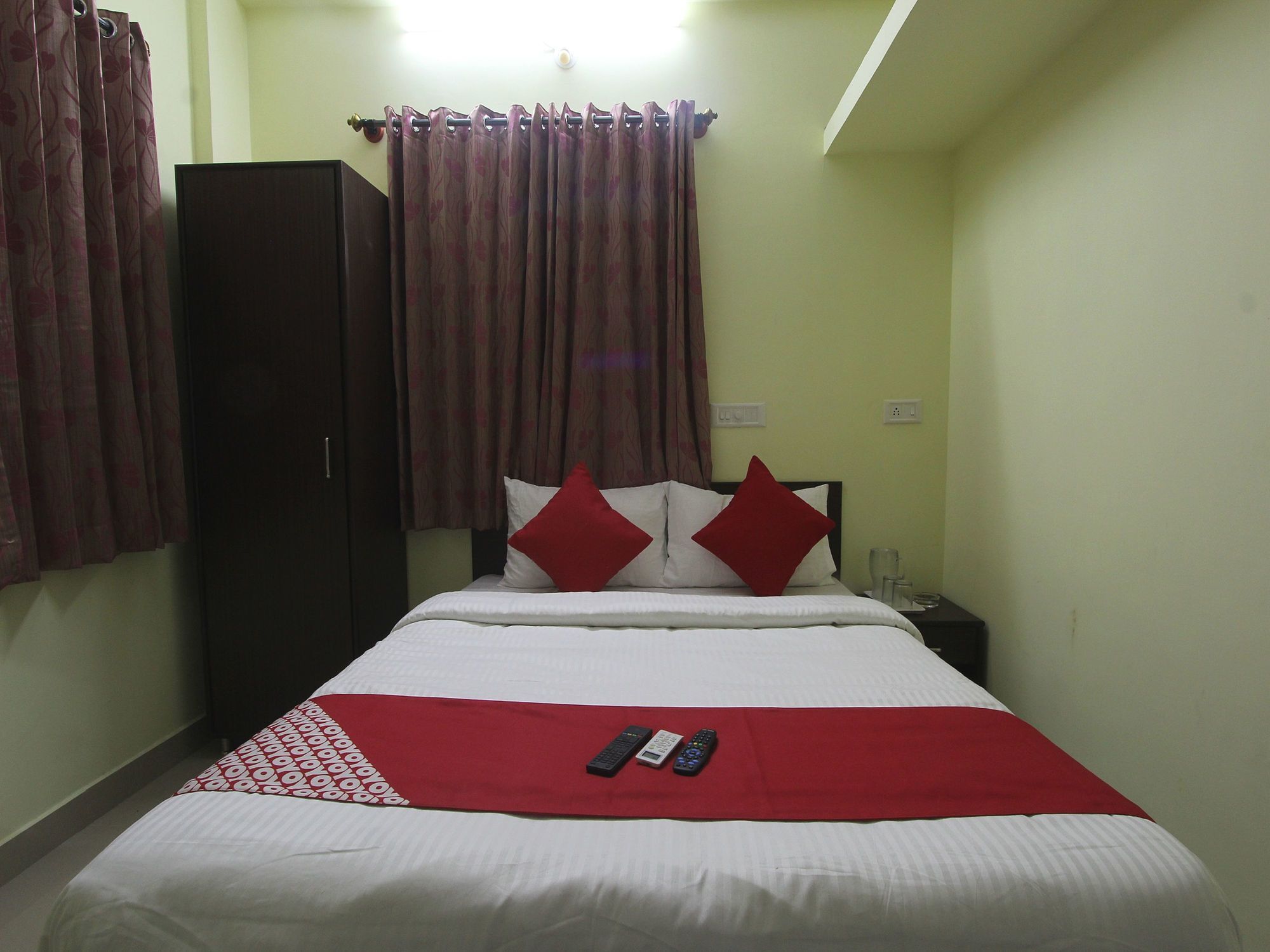 Hotel O V R Residency Near Sri Amruth Chithra Mandira Bangalore Luaran gambar